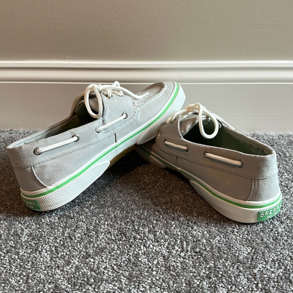 Sperry Halyard 2-Eye Boat Sneaker. Men Size 10. Brand new - NEVER WORN